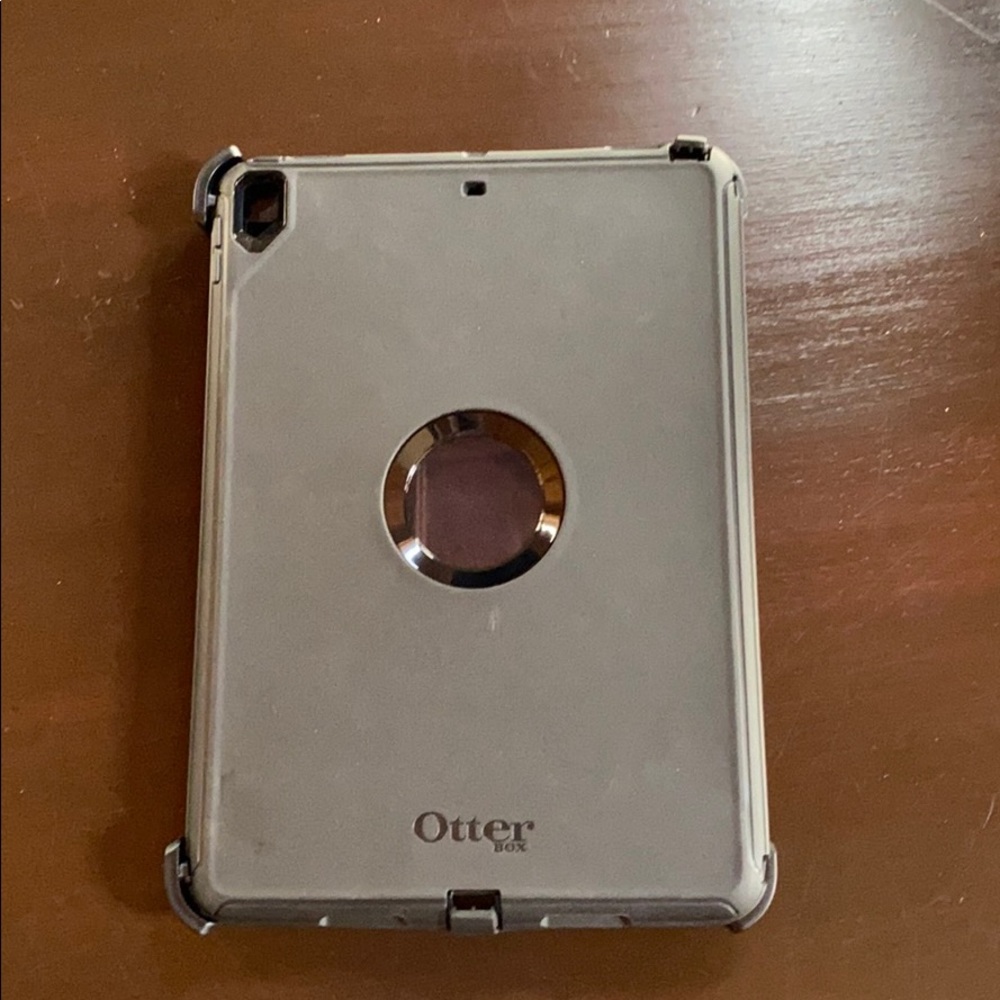 iPad Pro 10.5 inch Otterbox defender case